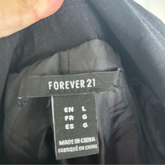 💎Forever 21 Black Blazer with Silver Embellishments Large Ladies - Picture 10 of 10